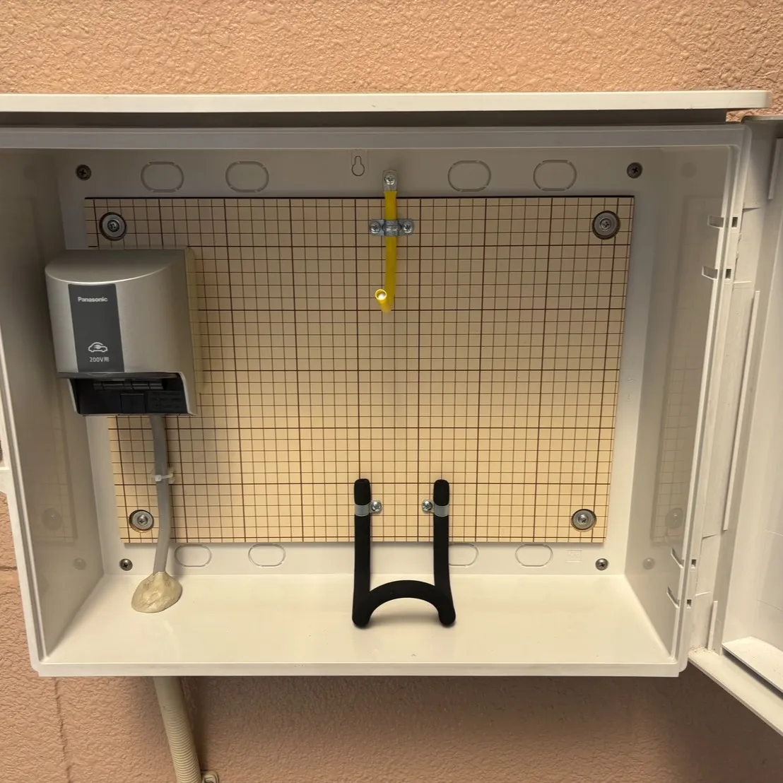 電気自動車の充電をお考えですか？